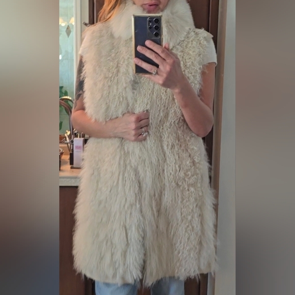 HERNO Fur sleeveless coat